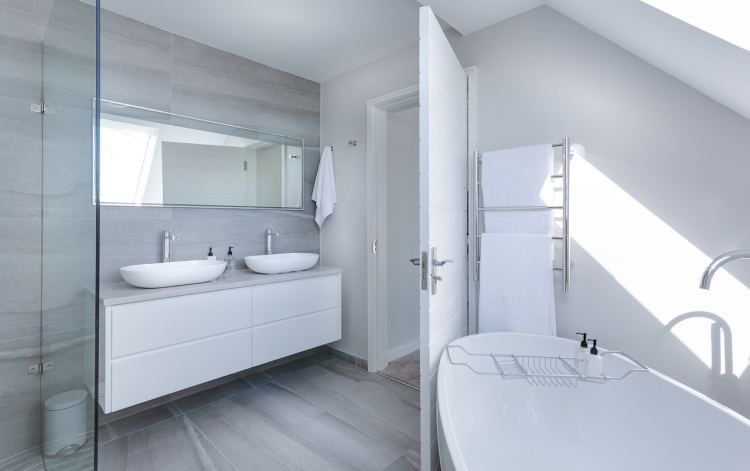 Nowoczesna łazienka - praktyczność i estetyka w projektowaniu